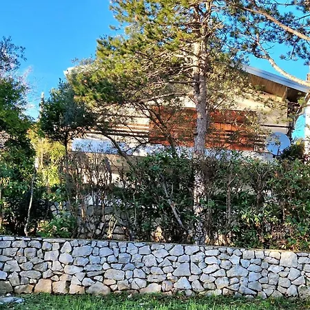 Ferienhaus In Mit Garten, Terrasse Und Grill Сasa de vacaciones