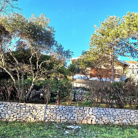 Ferienhaus In Mit Garten, Terrasse Und Grill Сasa de vacaciones *