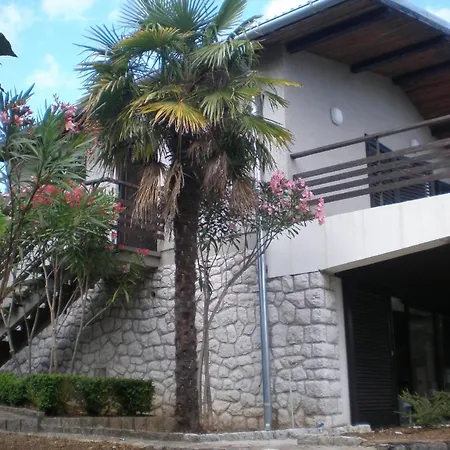 Ferienhaus In Mit Garten, Terrasse Und Grill Casa de Férias